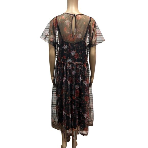 Torrid 2 Knee Dress Plus Size 2X Black Floral Mesh Skater Lace Hollyday Chrismas - Picture 5 of 14